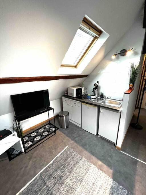 דירות Tres Beau Studio Mansarde, Centre De בורז'ה מראה חיצוני תמונה